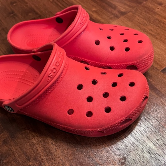 CROCS Classic Red Size 9M 11 W - Picture 7 of 9